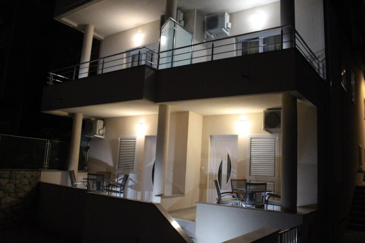 Apartment Agata *
