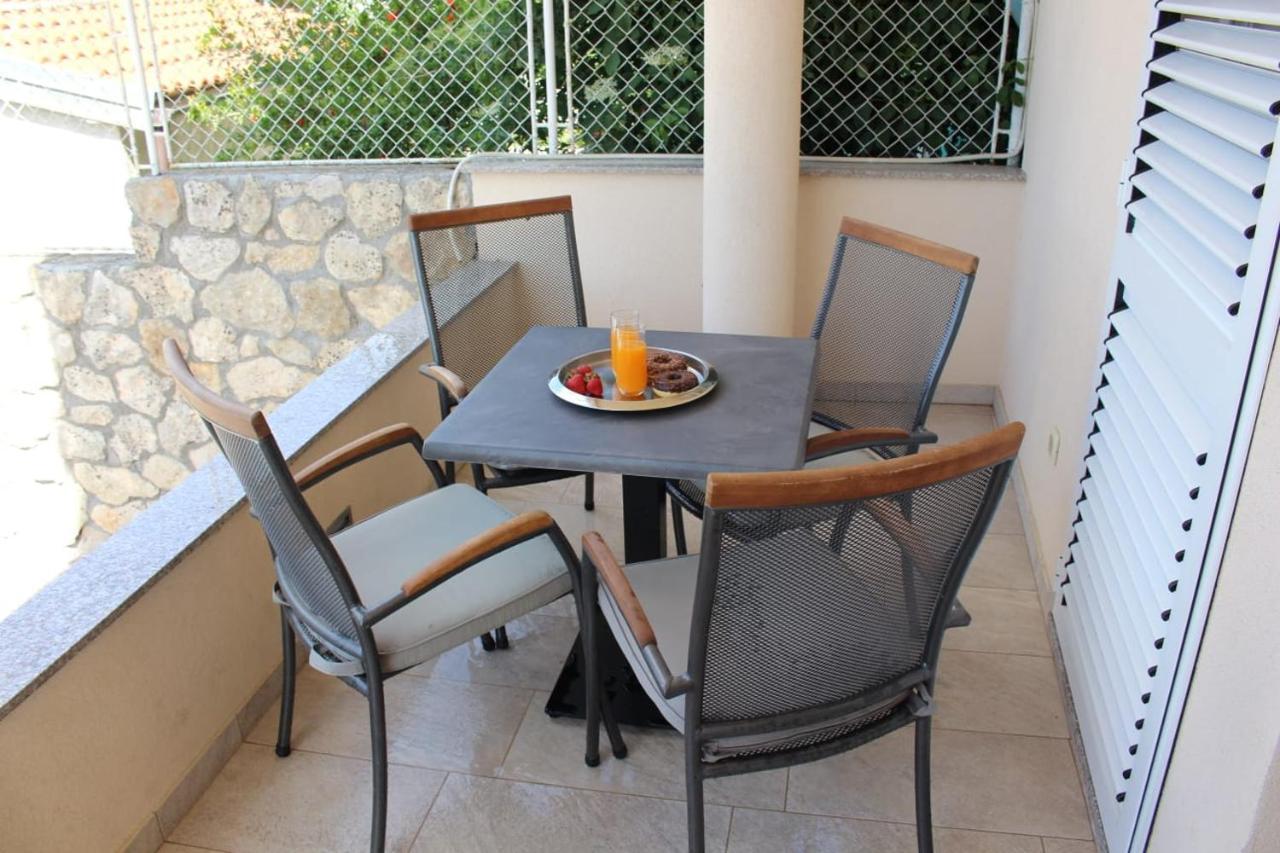 Apartment Agata *